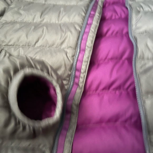 Purple Patagonia down jacket girls large or womens XS - Picture 3 of 9
